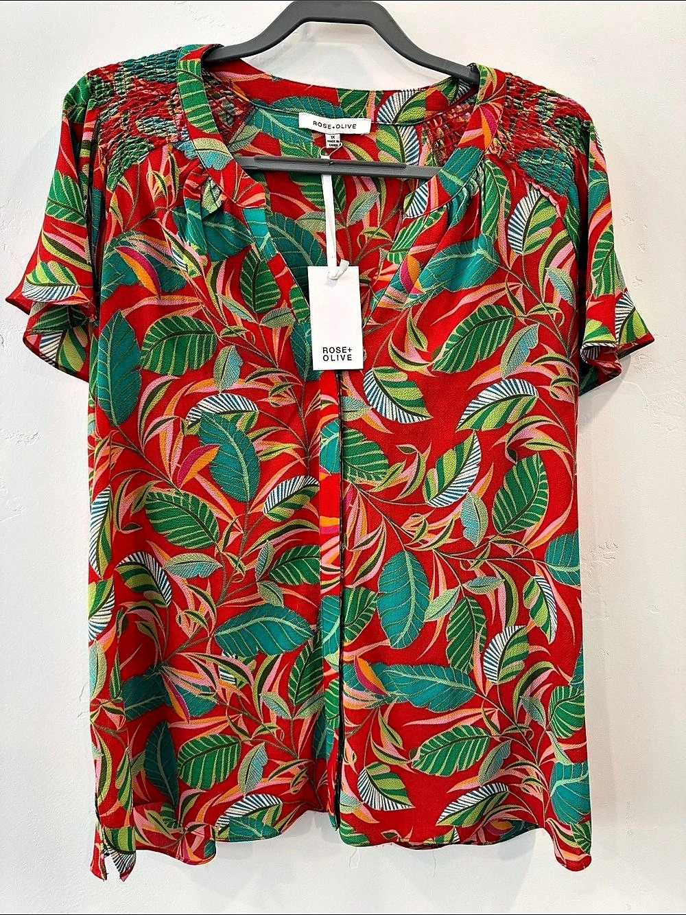 Rose+Olive Floral Blouse in Red & Green Size Medium NWT